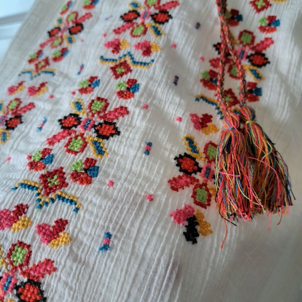 Gianni Bini Size S Cover-Up Dress White Shift Mini Embroidered Floral Sheer Boho - Picture 4 of 12